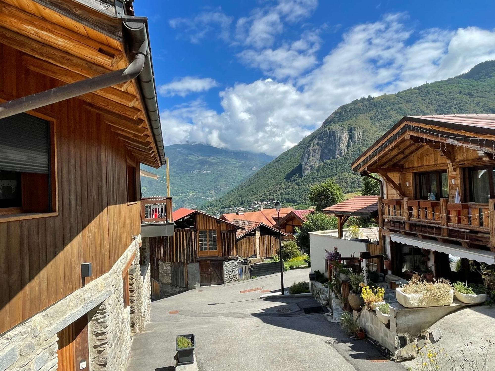 maison de village au pied des 3 Vallées Villarlurin Esterno foto